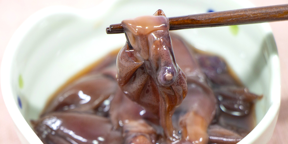 ハマるおいしさ!ホタルイカの沖漬けの特徴&おすすめの食べ方 - macaroni