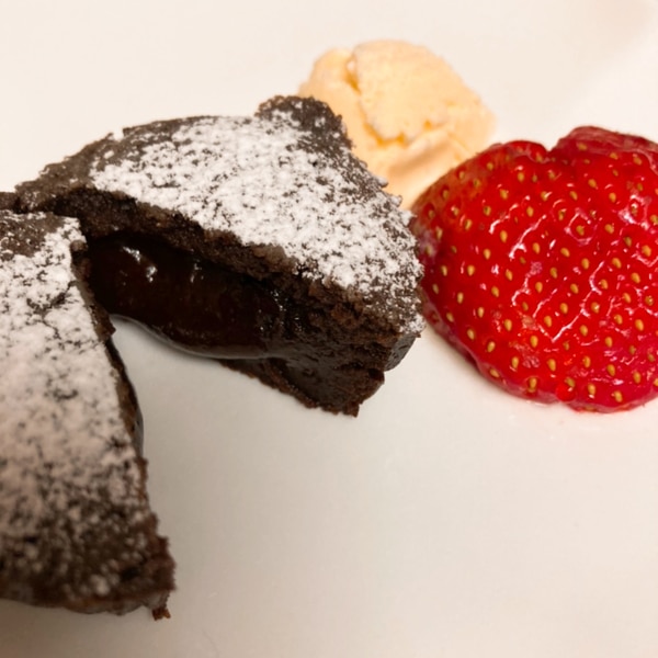 材料4つ！濃厚とろけるフォンダンショコラ作ってみました🍫 バター、小麦粉なし！TikTok