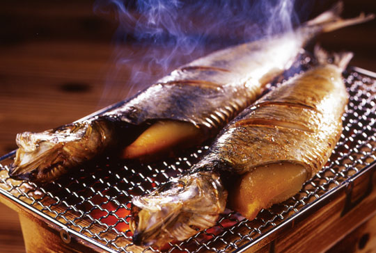 グリルで干物をおいしく焼きたい!簡単お手入れ方法と臭い解消法福井の越前宝や 越前たからや