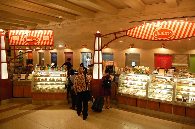 フードコート:UrbanSpace Vanderbilt@グランドセントラル駅 : 窓@New York 再び