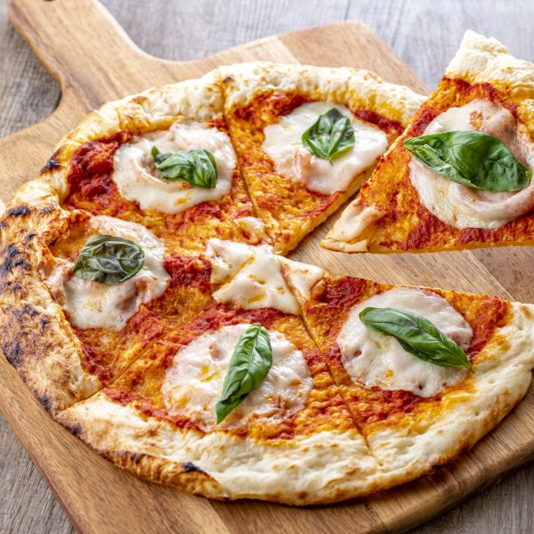 Amazon.co.jp: アンチョビとトマトのマリナーラ1枚 冷凍ピザ サルバトーレ Pizza Salvatore : 食品・飲料・お酒