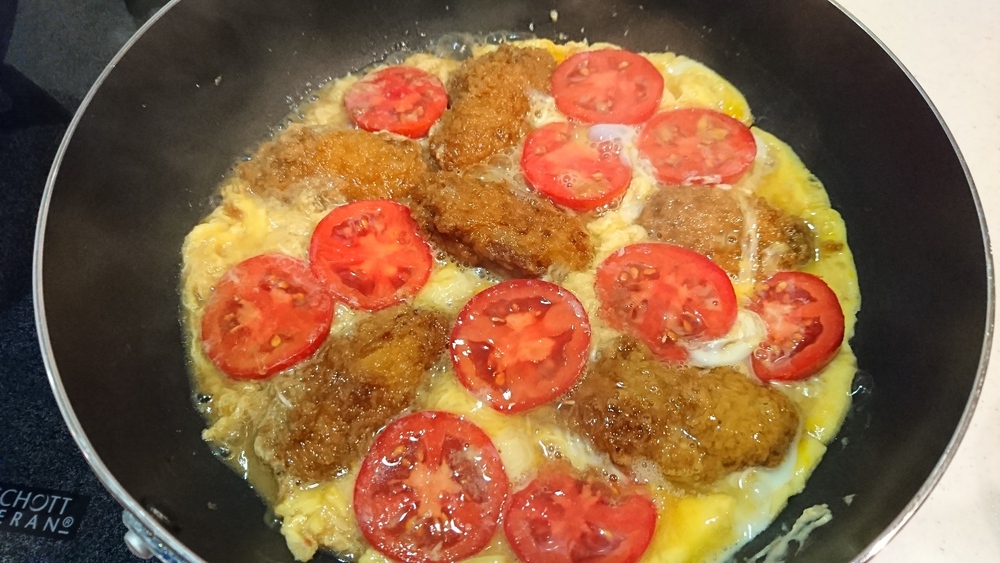 簡単リメイク!牡蠣フライの卵とじ丼 レシピ・作り方 by まめもにお - 楽天レシピ