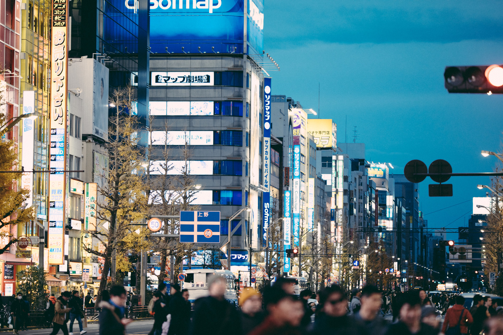 ここは風俗産業です。ただのジュースに1000円2000円払わないでしょ」現役女子大生が語る、高校生も働ける“コンカフェ”のリアル | 文春オンライン