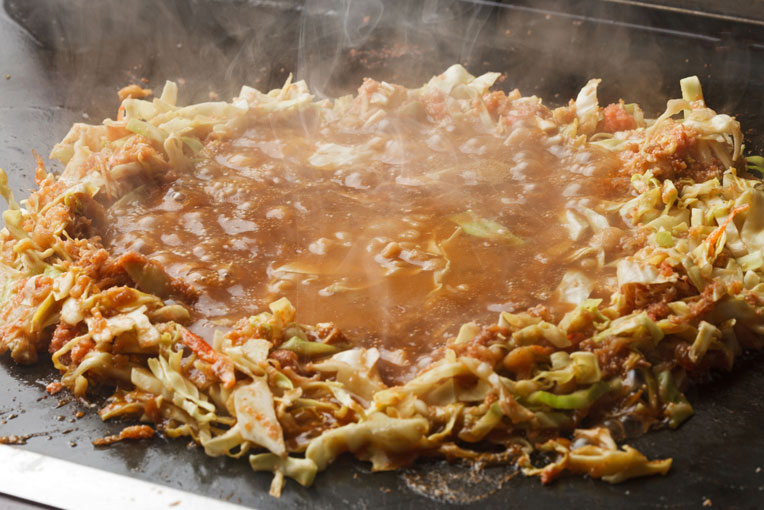 大人気「明太もちもんじゃ」発祥のお店、月島「錦本店」のオリジナリティがスゴ過ぎる - ぐるなび みんなのごはん