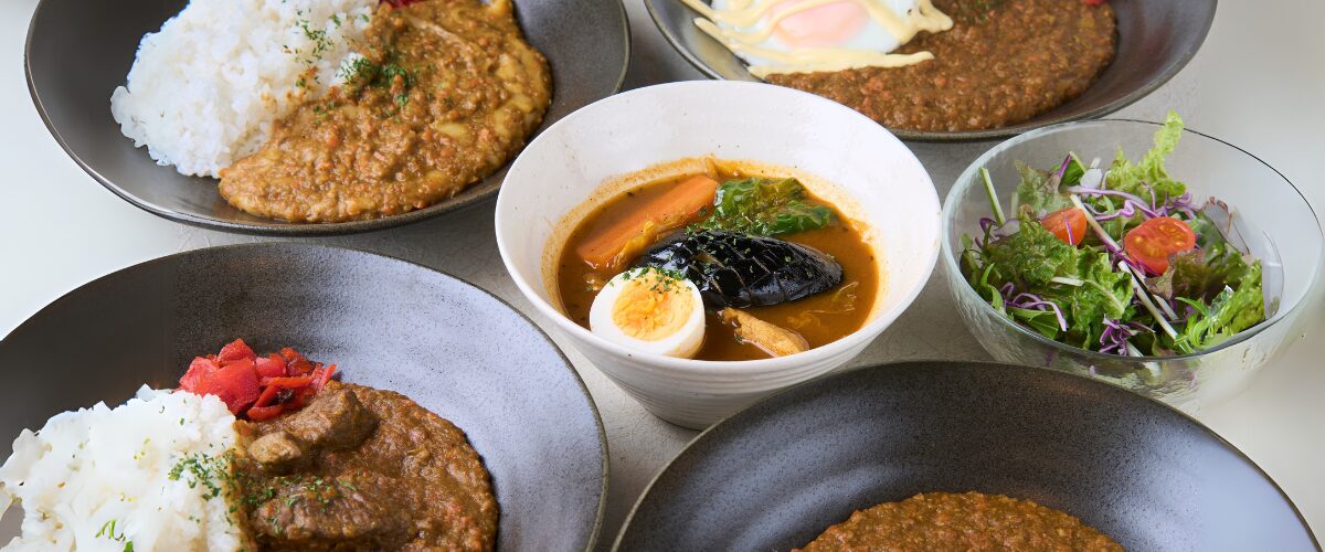 舞妓はんひぃ~ひぃ~しっとりカレーせんべい公式 おちゃのこさいさい