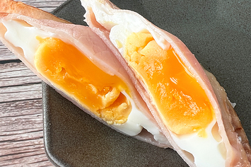 🦐初マルチグリドルcooking🍳, ・, ・, ・, 友達のマルチグリドルでアヒージョしたよ~, カマンベールとの相性がとても良かった！, ・,・, ・,マルチグリドルマルチグリドル料理キャンプ飯キャンプ料理キャンプコーデ群馬キャンプアヒージョアヒージョパーティーイワタニカセットコンロカマンベールアヒージョキャンプ好きな人と繋がりたい