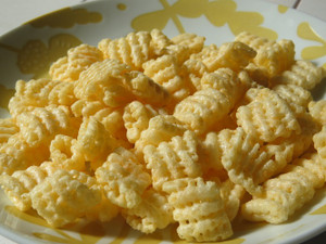 ピックアップ - スナック - 明治製菓 - 駄菓子 - マルヒデ商店ほ～むぺ～じ