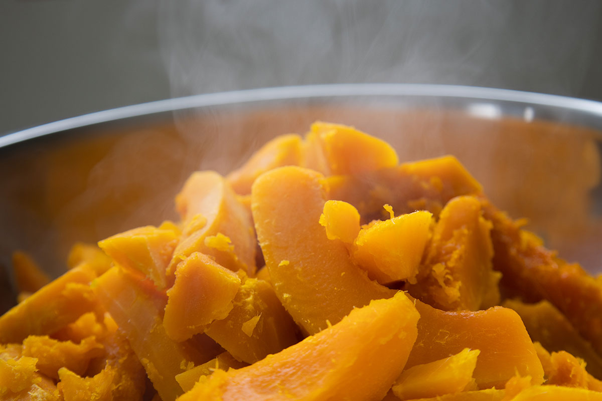 楽天市場 ☆名入れ 無料☆ フェイスタオル イラスト 応援タオル チームタオル 24色 12柄 イラスト 全46種類 文字入れ 推し活 記念品卒業記念 卒団記念 引退 部活動 スポーツ スポーツタオル 名入れタオル 文字入れタオル プレゼント 昇華プリント : 制服工房