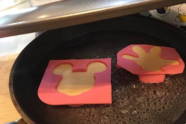 ホットケーキミックスと電子レンジで作るおやつ ダイソーシリコン型