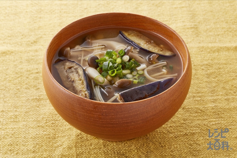 なすとねぎの冷やしみそ汁