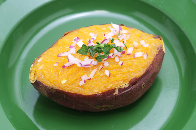 パプア ニューギニア料理、ムームーまたは埋葬ピットのオーブンで加熱された石を使用して伝統的なマオリ料理のイラスト。パプア ニューギニアのネイティブ料理。のイラスト素材・ベクターImage 63151283