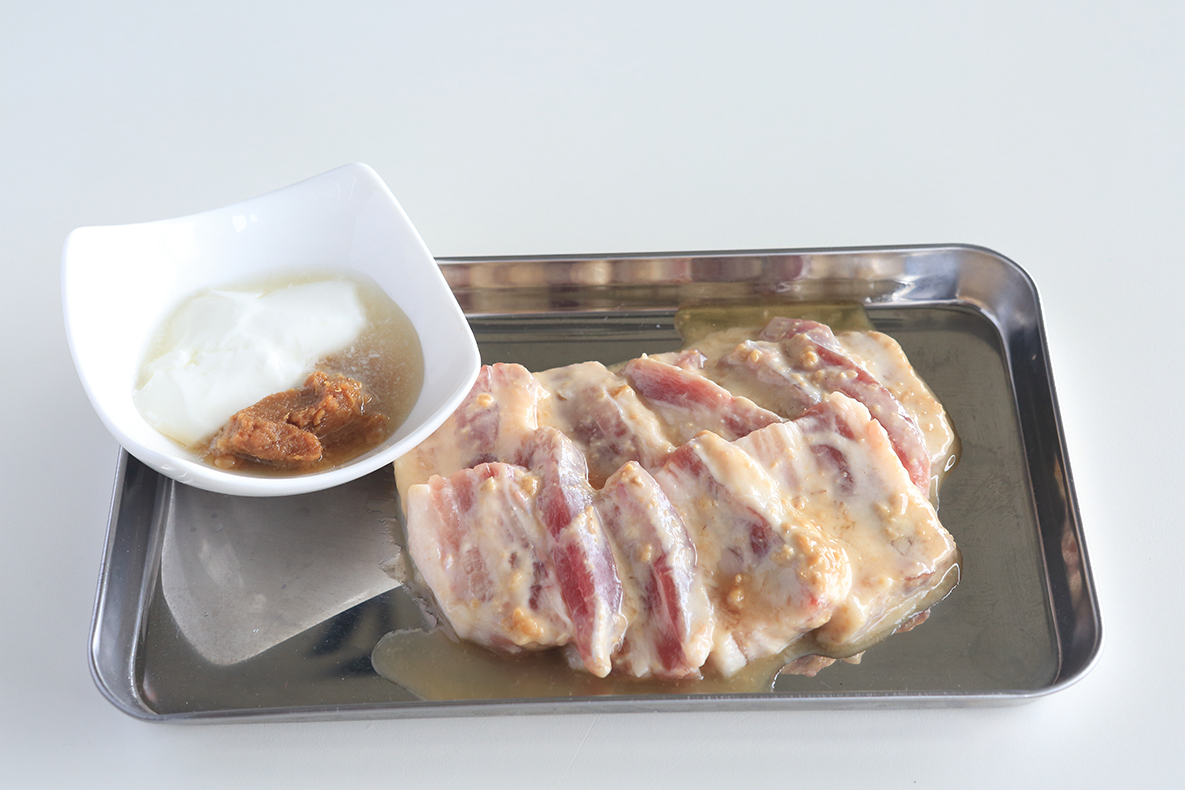 ブライン液に漬けた豚ばら肉の『豚の角煮』のあっさりレシピとワインペアリングのポイントTETSUYA WINE SELECTIONS