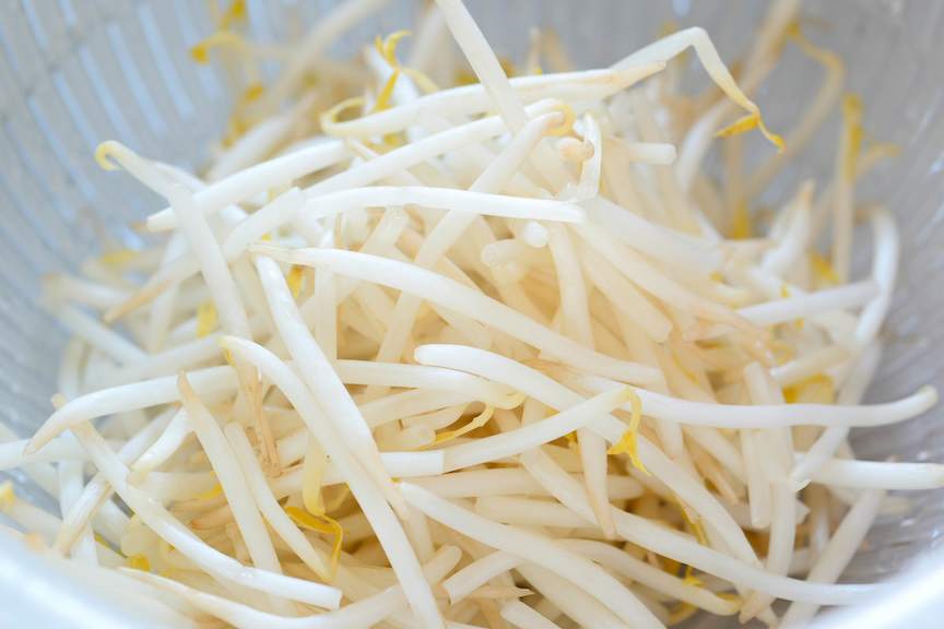 電子レンジ調理で栄養キープできるって本当？～子大豆もやし芽ぐみの調理方法～サラダコスモの おいしい発芽野菜レシピ