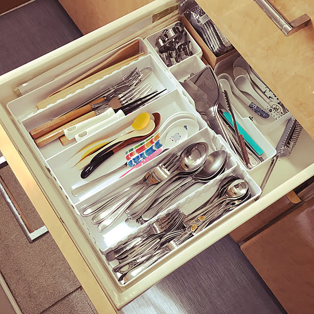 セリアですっきり!カトラリー収納ぴったりフィットを目指して
