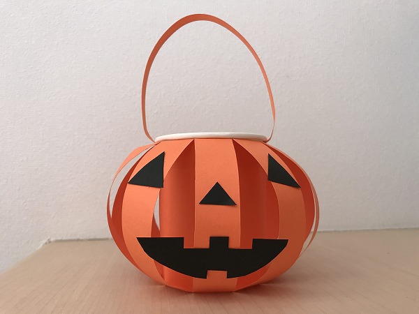 ハロウィンにぴったり！簡単お菓子ブーケの作り方