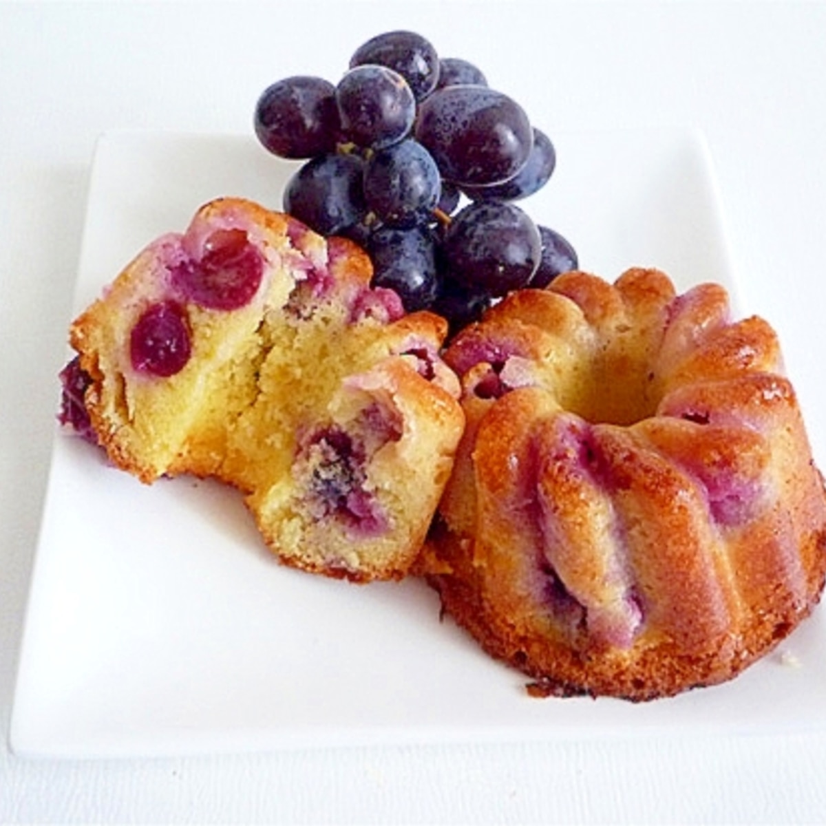 BON BON ART cooking: レシピ＊ぶどうのシュークリーム＊お店では買えないかわいい美味しいお菓子♪