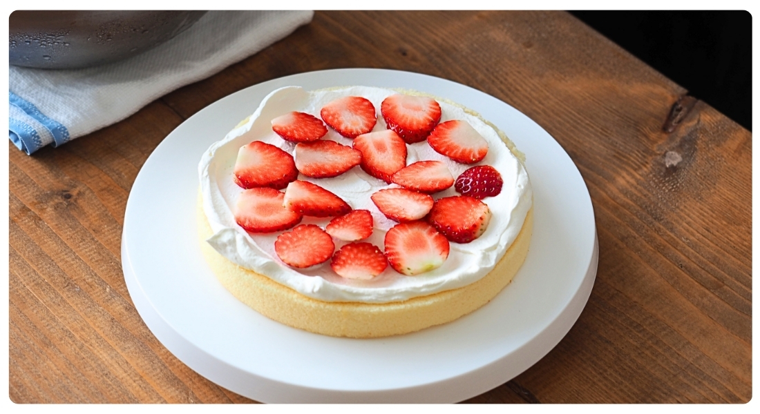 手作りケーキのデコレーション生クリームの泡立て・ナッペ・絞りのコツ