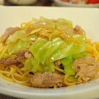 豚肉と厚揚げのほったらかし蒸し煮・キャベツと切り干し大根のコールスロ