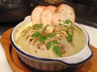 人気おすすめの玉ねぎレシピ140選！おかず・サラダ・おつまみ・汁物など一挙紹介！サンキュ