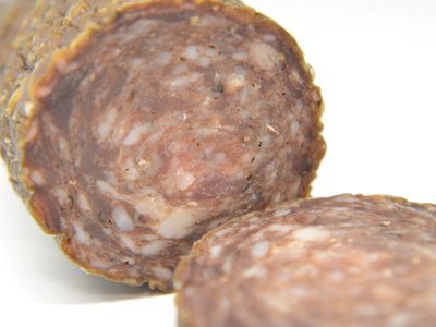 手作りバレンタインにおすすめ! ザクザク食感が楽しめる絶品スイーツ「チョコサラミ」の簡単レシピ - dressing ドレッシング