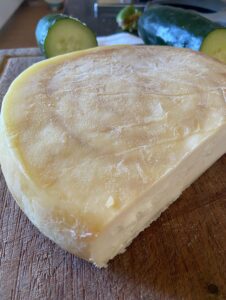 羊乳 チーズ と はちみつ の ジェラート 6個1個 120ml羊乳チーズ はちみつ イタリア産 ペコリーノロマーノ D.O.P使用アイス デザート スイーツ 羊乳チーズ 山形県 米沢市 - 山形県米沢市ふるさとチョイス - ふるさと納税サイト