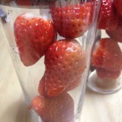 ミキサーいらずのゴロゴロいちごミルククラシル