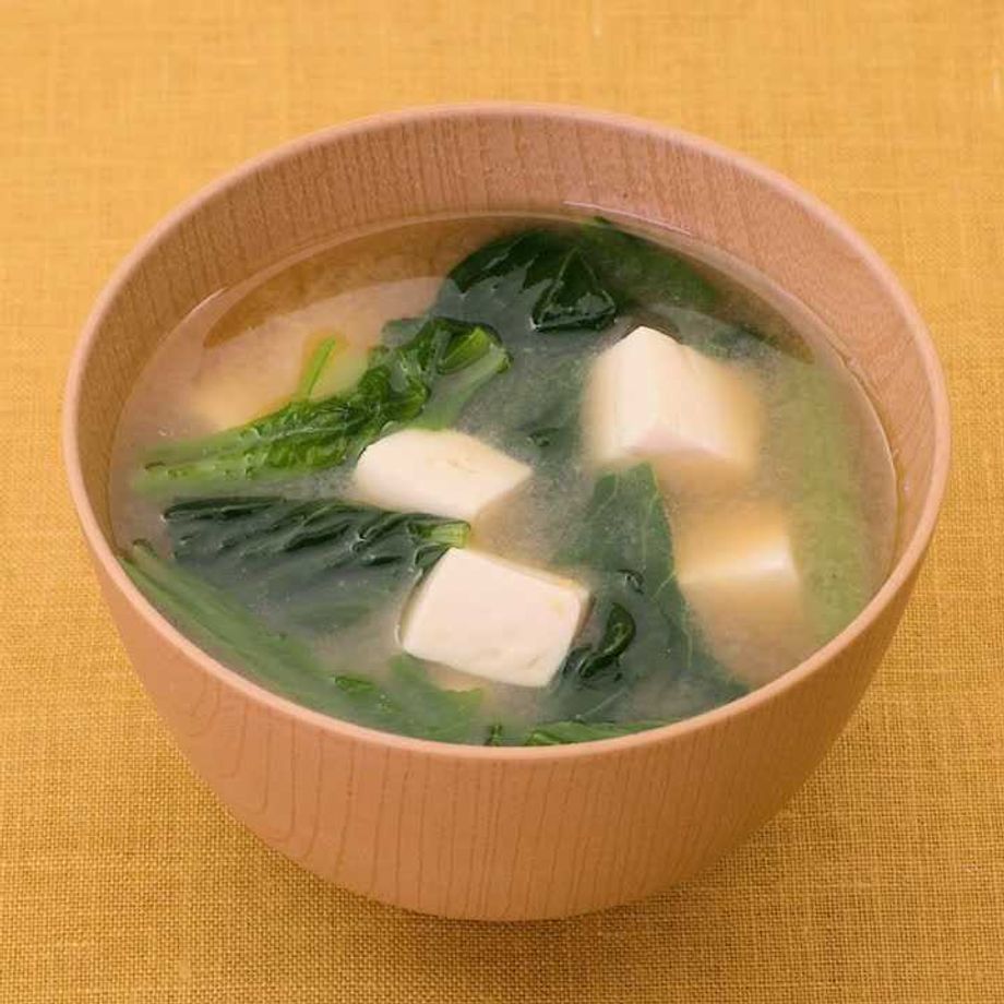 簡単朝食✿小松菜ときのこと豆腐のお味噌汁