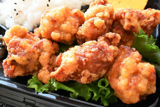 お弁当」の8.7万点のロイヤリティフリー画像、写真素材、絵Shutterstock