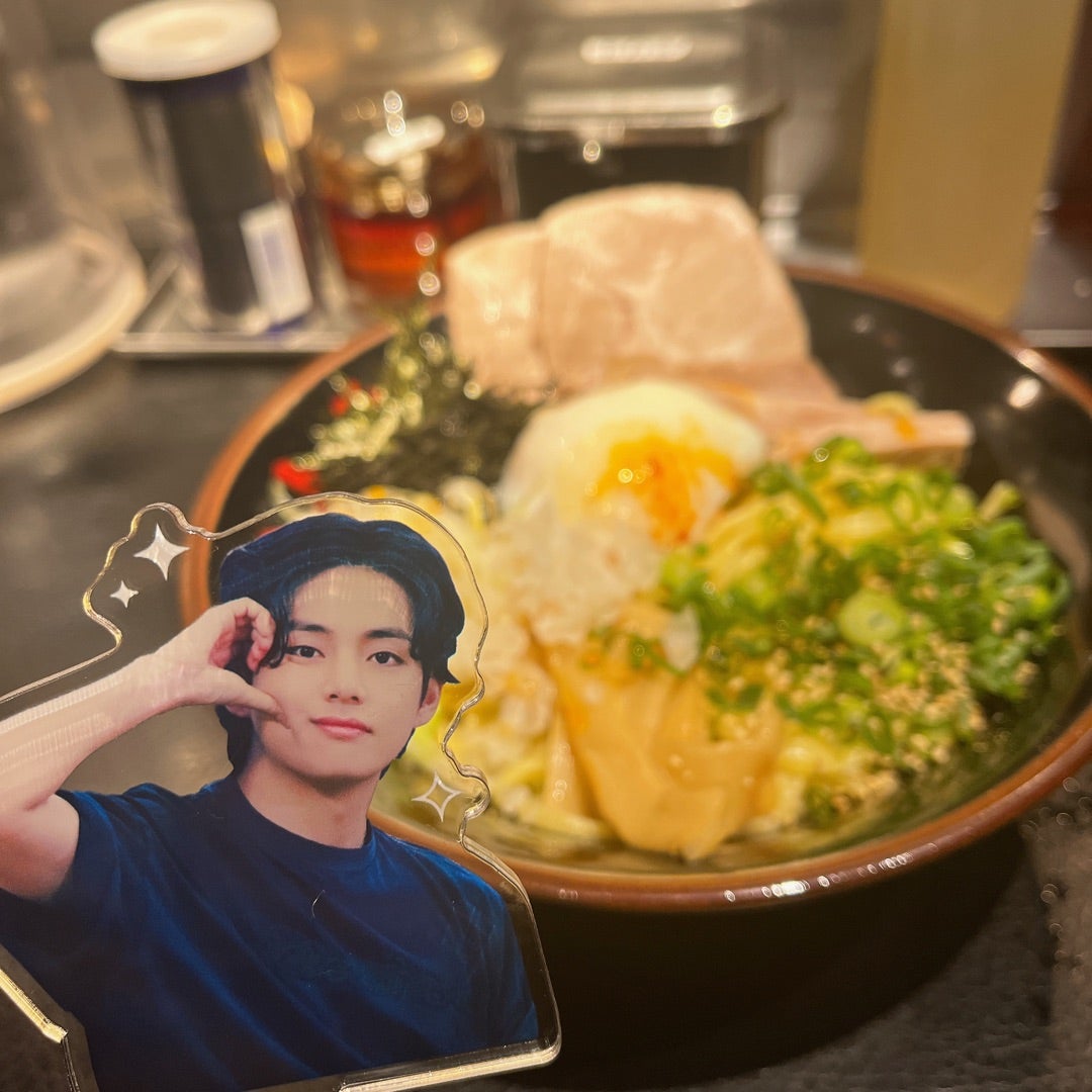 BTS テテ来店！油そば徹底レポ 食べたメニュー・座った席など東京 우유 uyu 🌼韓国旅行に役立つ情報発信中✈️