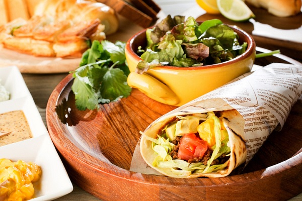 ボンタコス 絶品フレンチタコス！人気の『ビストロアンココット』のテイクアウト専門店 博多駅 オリエンタルホテル福岡- イギーとポル 福岡グルメ