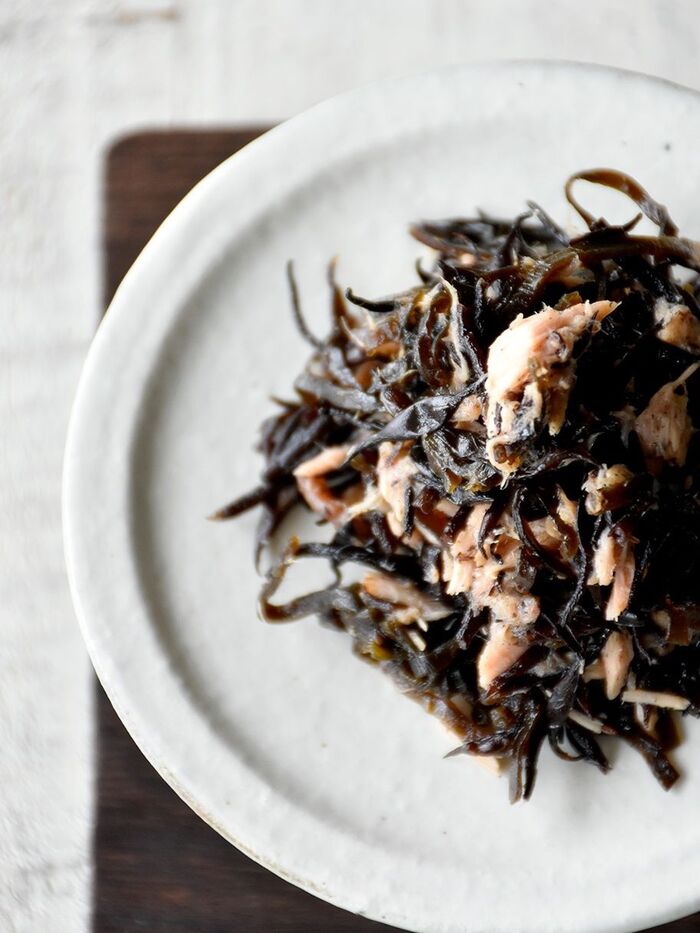 1分♥混ぜるだけ♥節約♥ひじきと塩こんぶツナ和え *缶詰 *時短 *常備菜 *味付け不要 *惣菜