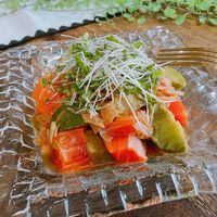 サーモンのやみつき漬け丼