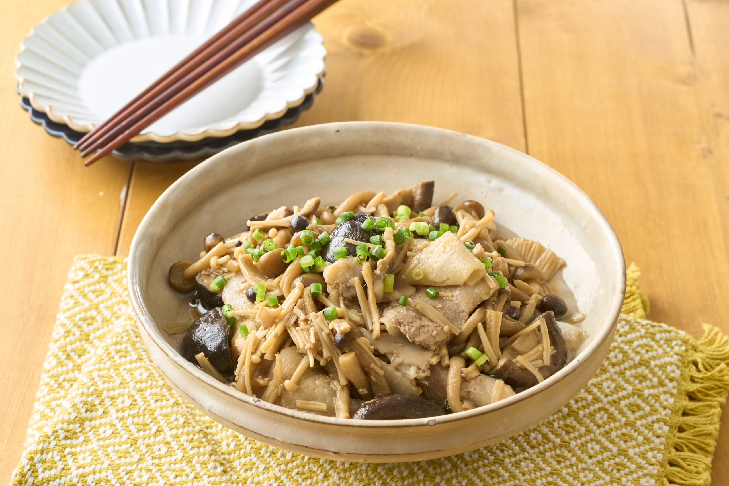 ご飯とおかずが同時に作れる炊飯器「tacook」で煮込みハンバーグやってみた 動画- 価格.comマガジン