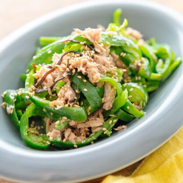 ピーマンの塩昆布ツナ蒸し