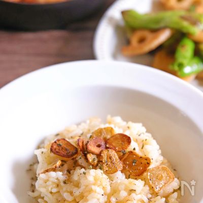 簡単5分！すぐに作れるガーリックライスのレシピ