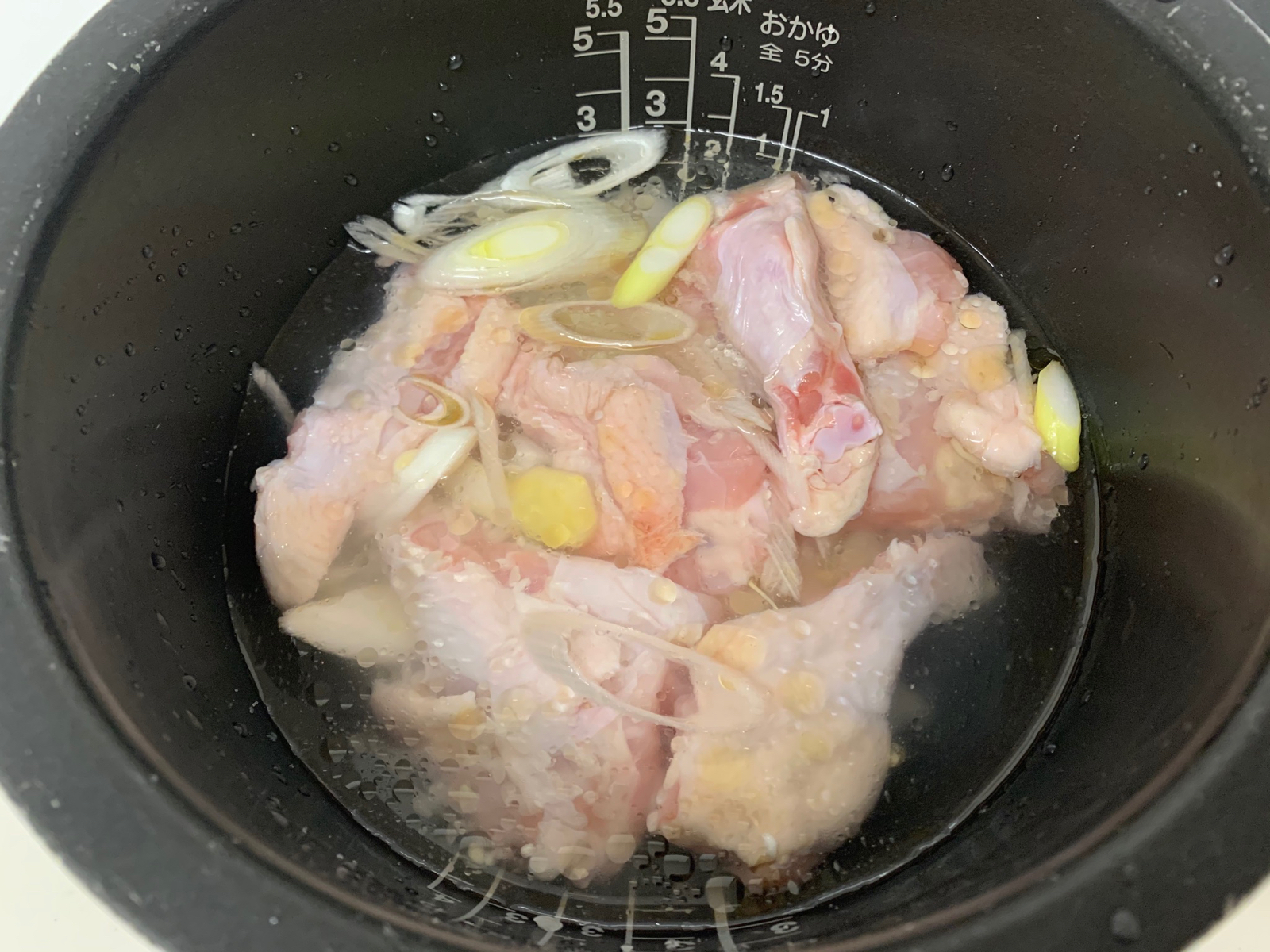 簡単で美味しいサムゲタン風鶏スープの作り方