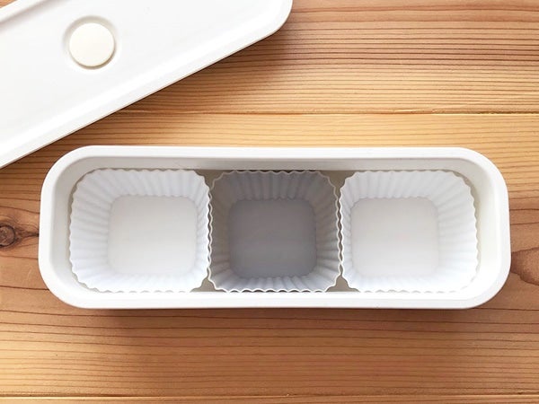 スッキリ収納♪ セリア 「おかずカップ収納ケース」は衛生的にもおすすめ！様々なサイズのカップに対応♪ - トクバイニュース