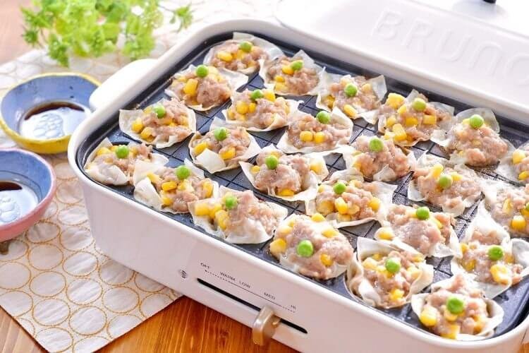 佐賀・唐津市 宮成家のホットプレートde包まないイカしゅうまいレシピ集ももち浜ストア番組公式サイト - テレビ西日本