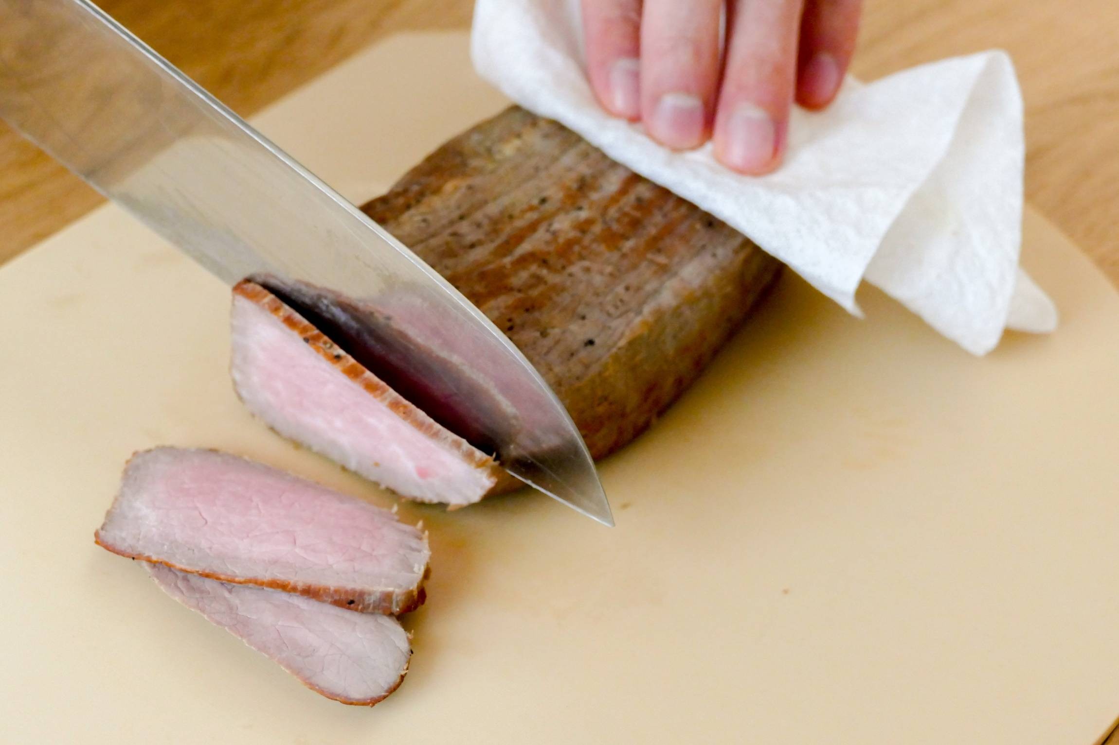 切れてるローストビーフ 120g * 2袋 特製ソース付 お手軽 簡単 冷凍 小分け スライス 薄切り : お肉専門店 利休の郷 - 通販 -Yahoo!ショッピング