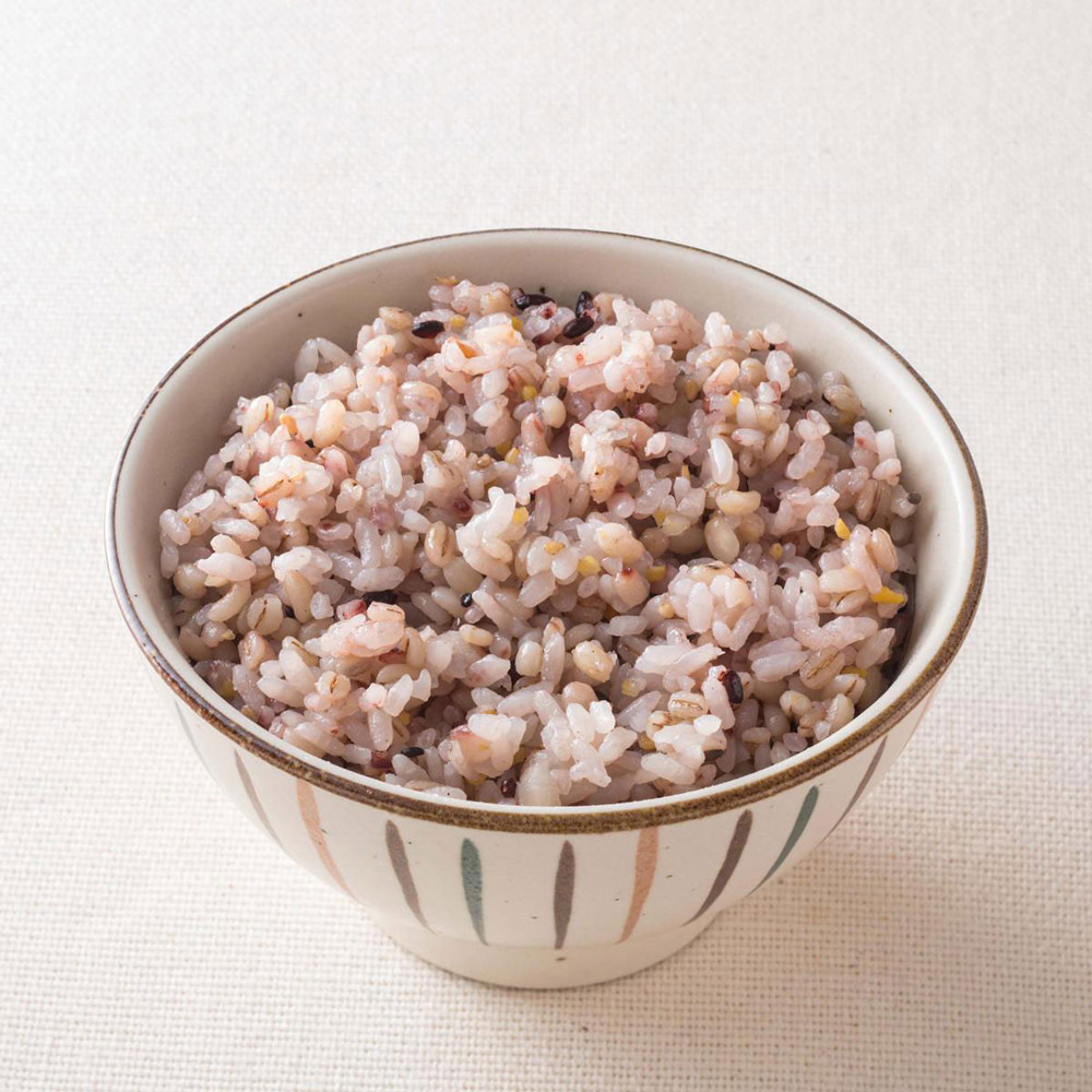 今日も夜勤があるのでその前に市川シャポー内にあるトンカツのいなば和幸さんのお昼のおすすめで海老、ヒレ、ロース定食1350円を注文‼️ご飯、味噌汁、キャベツがおかわり出来ますが既に満腹ご馳走様でした‼️Facebook