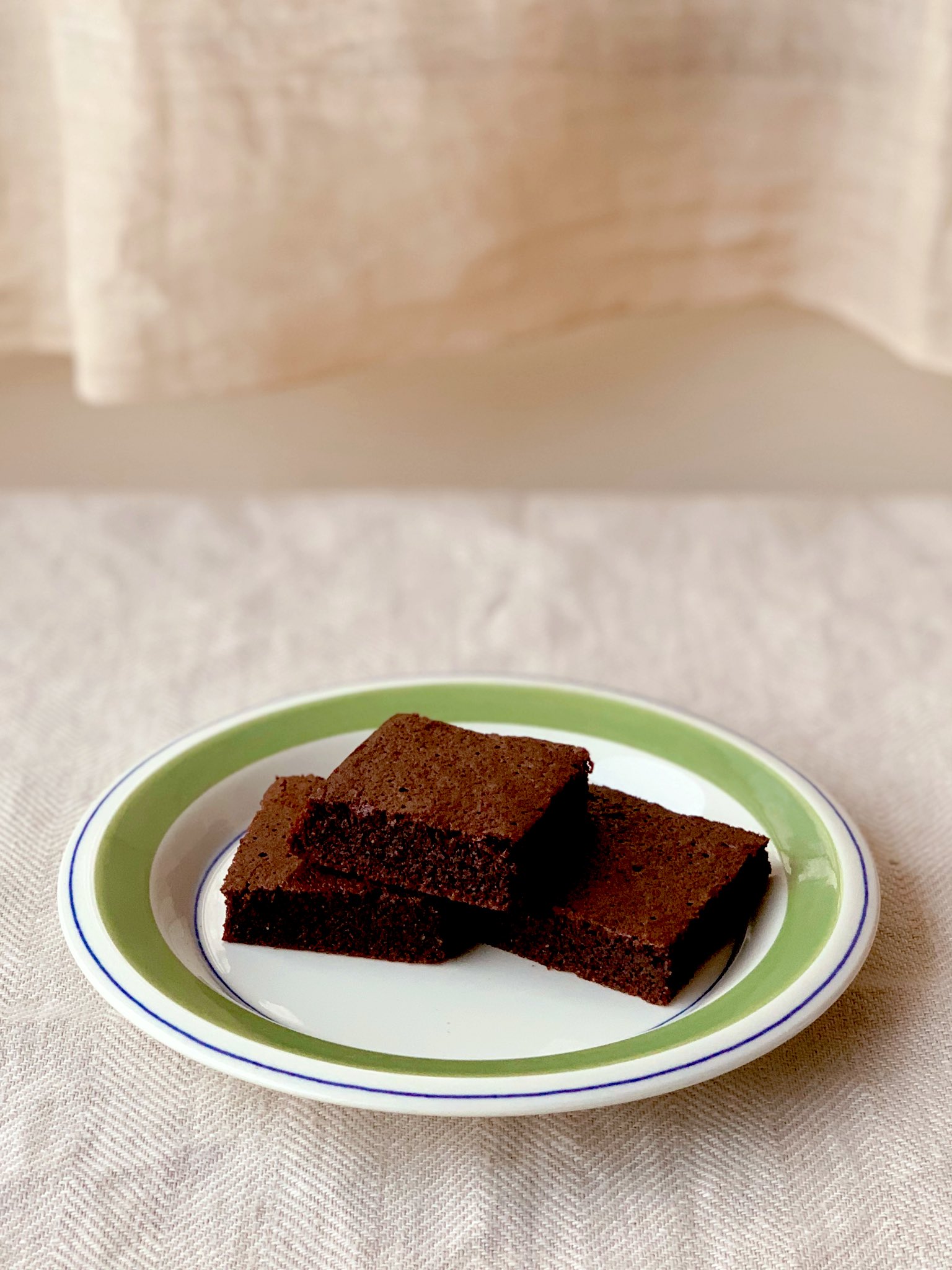 なかしましほさんのレシピで作ったおからパウダー使用のしっとりチョコブラウニー。 簡単ですぐ作れました😊 おからパウダーはもちろん豆道楽のおからパウダー。バレンタインにおすすめです💌大豆から作る豆腐屋豆道楽