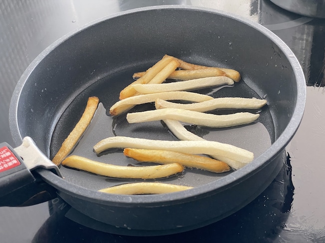 大容量でお得!業務スーパーの「冷凍フライドポテト」おすすめ4種を実食レビュー - macaroni