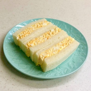 ヨーグルトクリームのフルーツサンドのレシピ - 榎本美沙のレシピサイト「ふたりごはん」発酵食品、季節料理のレシピ