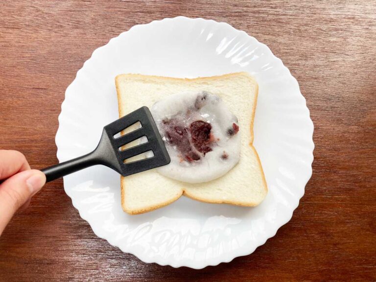 レンジで2分？！ クロムッシュ風朝ごはん❤️ 甘い系が好きなら砂糖を、嫌いなら塩コショウを入れてね！✨ 食パンは普通のパンでもできます👍@rizap_1 では、ダイエットでも美味しくできるレシピを毎日投稿中！ 18:00〜遊びにきてね😽♡クロムッシュ風クロムッシュ