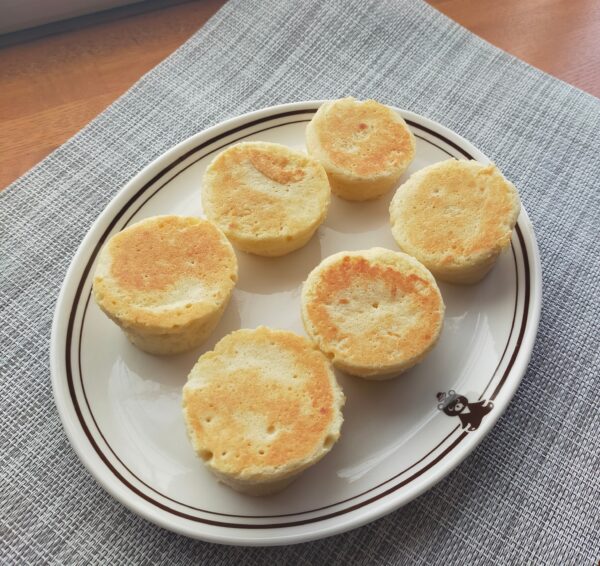 ベーキングパウダーなしレンジで米粉さつまいも蒸しパンふわふわエッグメーカーレシピおてがるレシピ