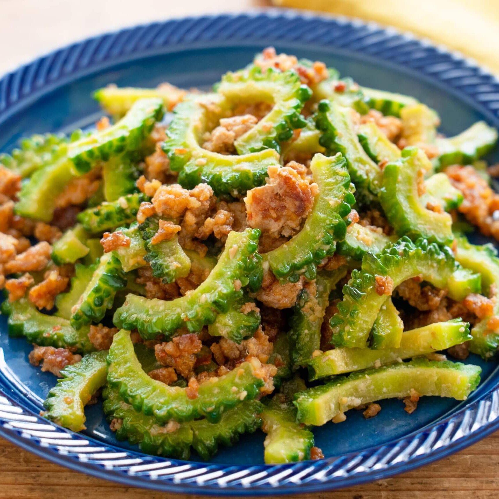 ゴーヤとひき肉の卵炒め