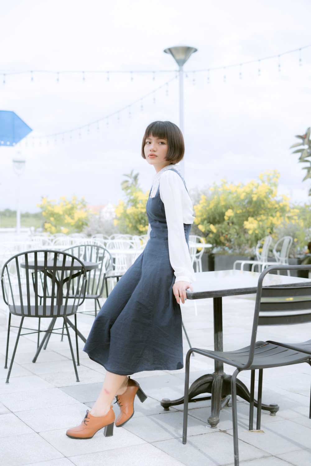 2024最新 ミディアムヘアおすすめ19選！前髪ありなし別や簡単アレンジも - CanCam.jp キャンキャン