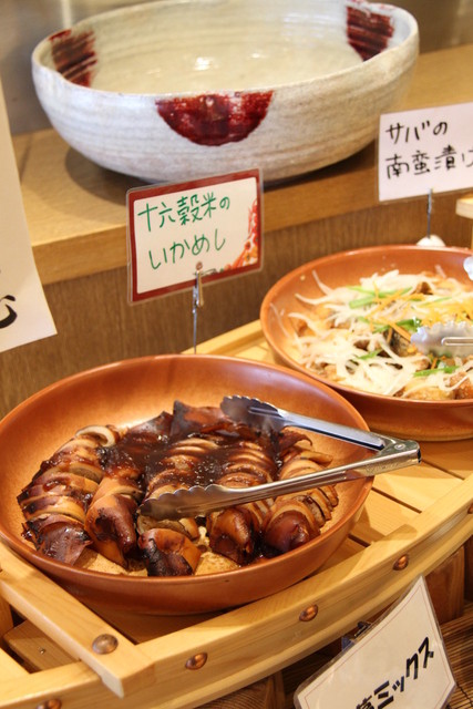 奈良広陵店神戸クック・ワールドビュッフェ 日本最大級の大型バイキングチェーン