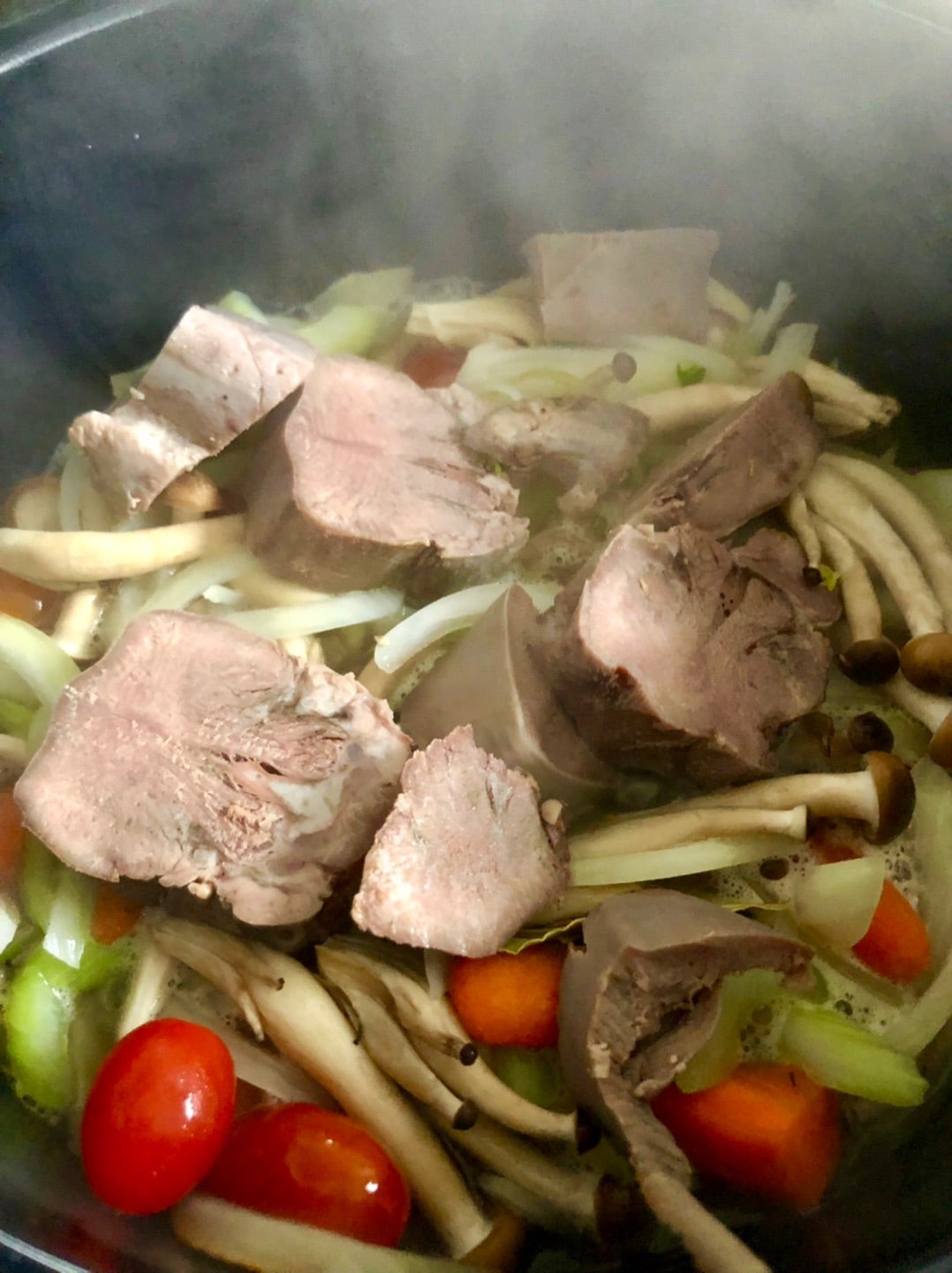 コスパよし！豚タンを美味しく食べよう。牛タンとの違いも紹介食・料理オリーブオイルをひとまわし