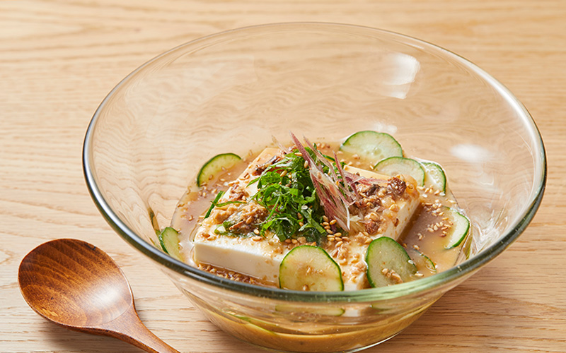 さっぱり豆腐丼半熟卵のせ